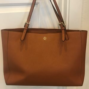 Tory Burch tote with protective dust bag
